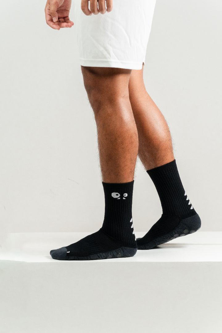 Geko Performance Grip Socks (Black)